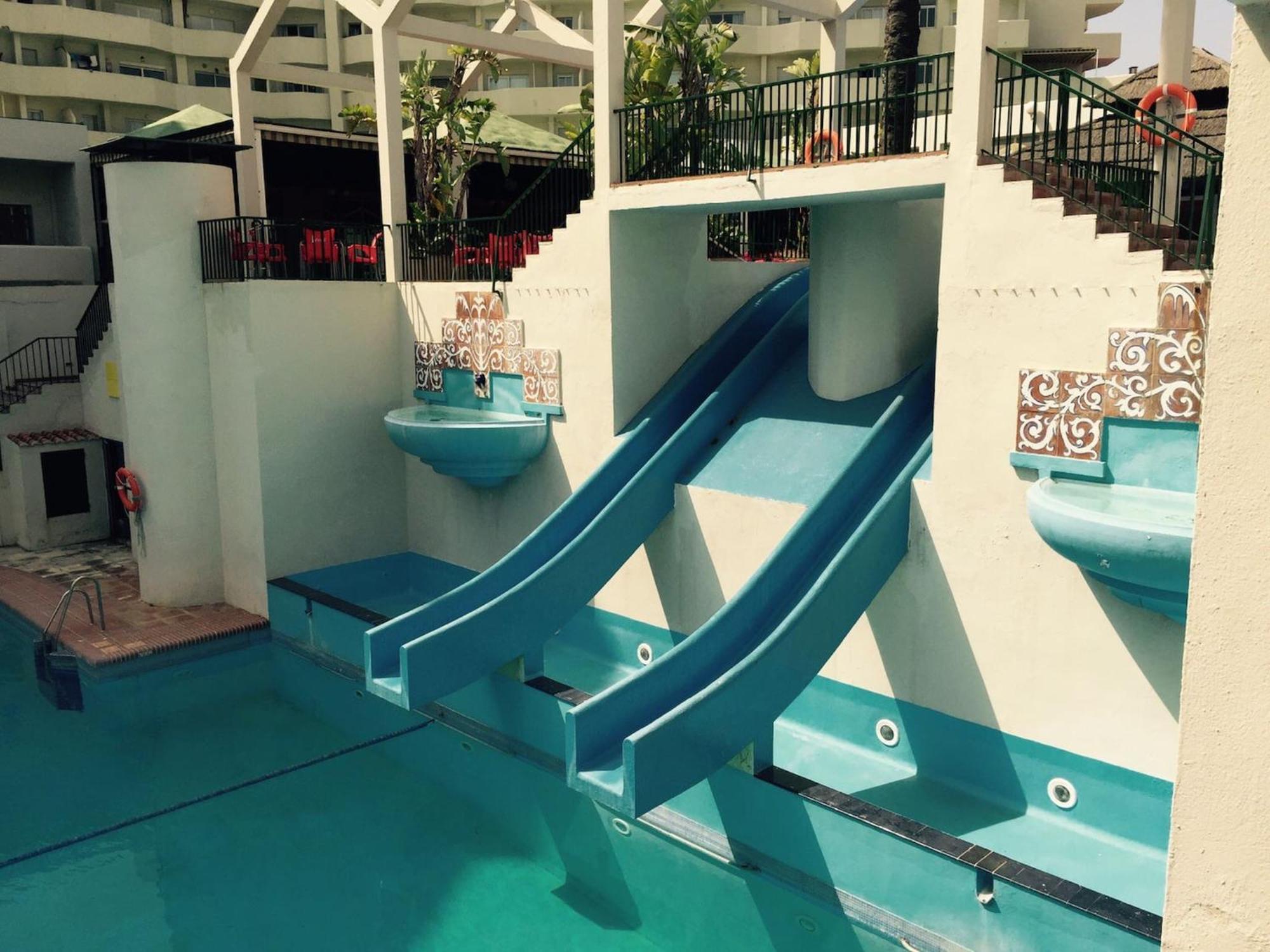 Appartement Beachfront In Benalbeach *